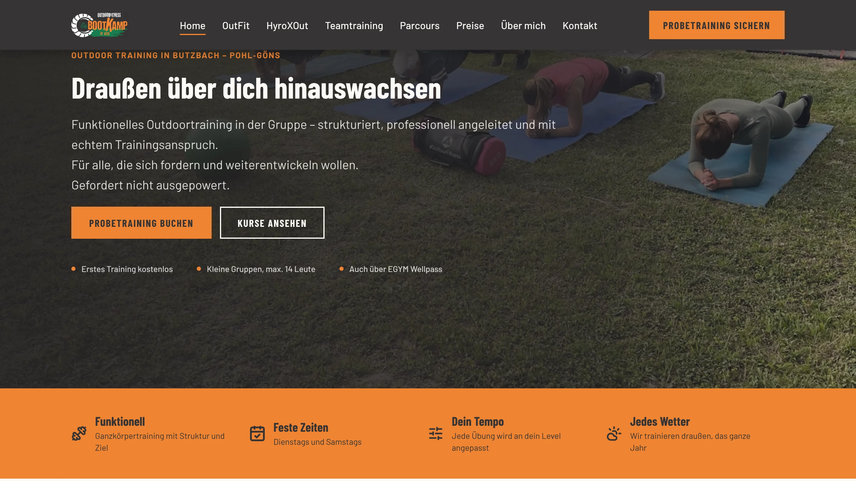BootKamp Katja: Startseite mit Claim und orangem Band